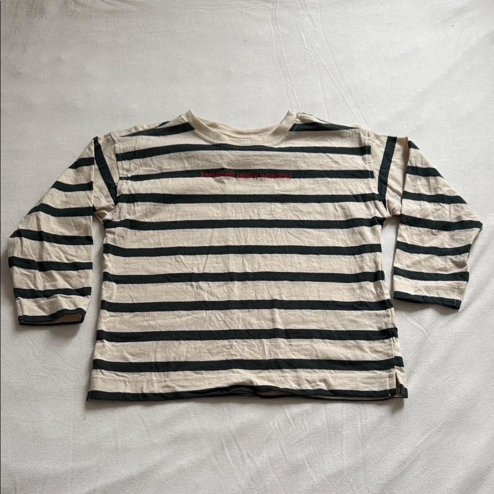 Zara Kids Dark Green and Cream Striped Tee ‘Exploring Urban Wonders’ Size 3Y